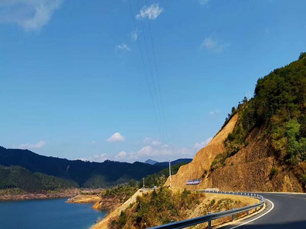 护栏安装案例